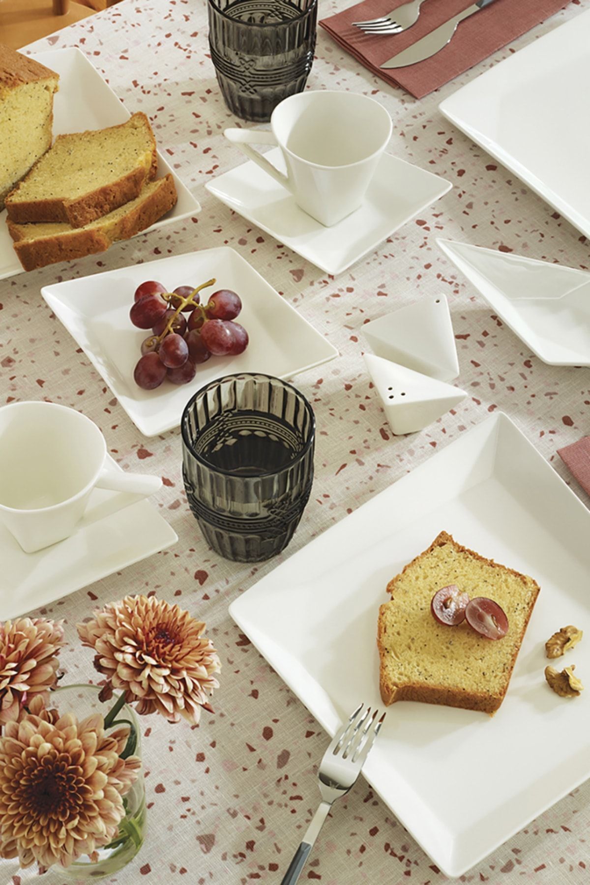 Karaca Origami 26 Parça 6 Kişilik Kare Porselen Kahvaltı/servis Takımı Kare